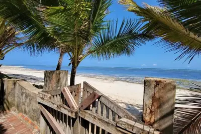 Cozy Beach Haven in Mombasa (Kikambala)