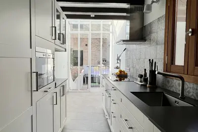 Image de Renovated townhouse in the heart of Sollér