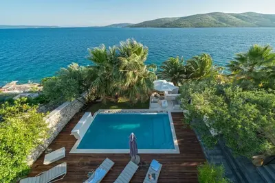 Image de Exclusive Swimming Pool Villa at the Seafront