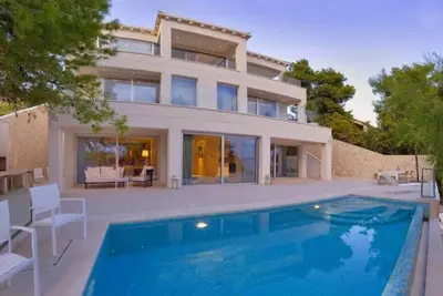 Image de Fabulous Jewel Villa with Spacious Terraces