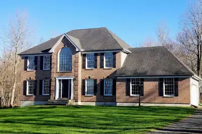 Image de Modern Estate★Private Pool! ★7 Bed\/3 Bath★Hot Tub★Movie Theater! ★Game room★Pets!