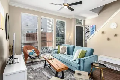 Image de Nurse rate! Central c yard - perfect for long term