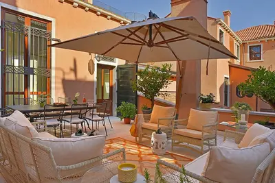 Image de Elegant Living in Palazzo on Grand Canal- Sip Bellinis on Shared Terrace