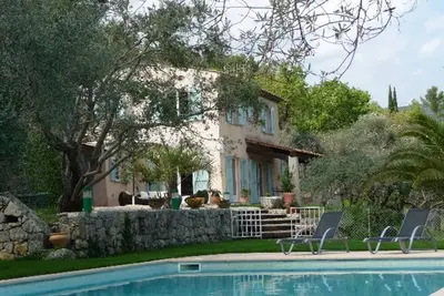 Image de Magnifique villa calme au milieu des oliviers. Vue panoramique exceptionnelle