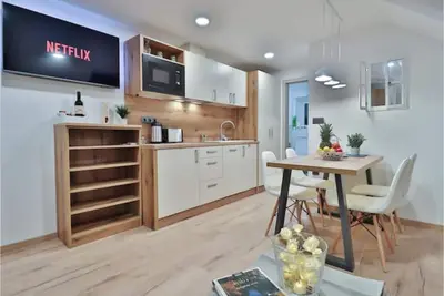 Image de Apartment 4 | Apartments Seventy Seven (2 bedroom, 4+1)