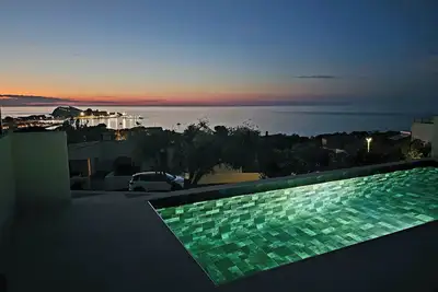 Image de Magnifique T2 Standing Vue Mer Imprenable Piscine CHAUFFÉE