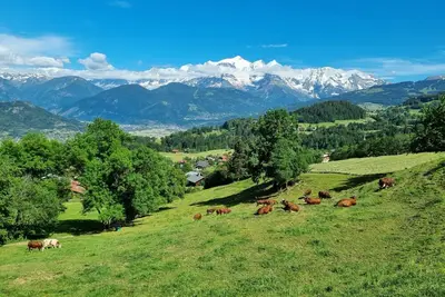 Image de Village pittoresque dit le Balcon du Massif du Mont-Blanc
