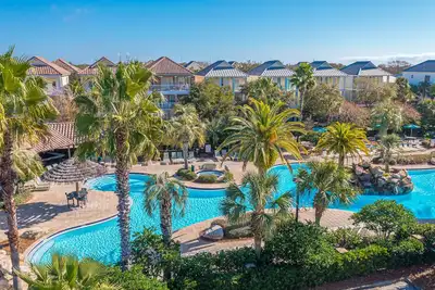 Image de Lagoon Style Pool ~ Near Beach ~ Gated Community