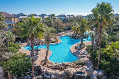 Image de Near Beach ~ Gated Community ~ Lagoon Style Pool