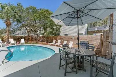 Image de Private Pool ~ Balcony ~ Pet Friendly ~ Ev Charger