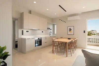 Image de Spacious deluxe condo on the beach with stunning sea view