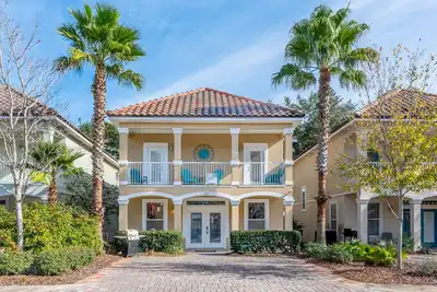 Image de Gated Community ~ Lagoon Style Pool ~ Pet Friendly
