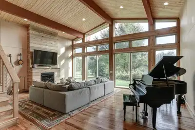 Image de Fairway Harmony: Peaceful Home Near Hendersonville with Golf Course Views and Hot Tub!