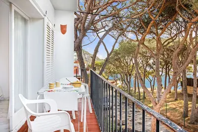 1anc 10 - Apartement basique situé à quelques minutes à pied de la plage de Llafranc