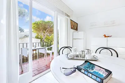 1anc 06 - Appartement avec terrasse situé tres proche de la belle plage de Llafranc