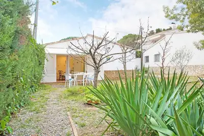 1sir 01 - Petit appartement basique situé à Llafranc à seulement 200m de la plage et du centre-ville