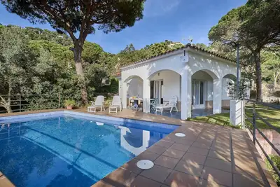 Image de 2sen01 - Maison avec piscine privée située dans un quartier calme à seulement 2, 5 km de la belle plage de Canyelles