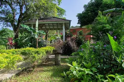 Huge villa on two acres of grounds; close to beaches