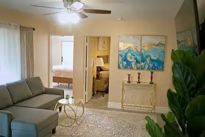 Image de *New|Fully Remodeled|Sunny House| 3 Bedrooms | 2 Bathrooms