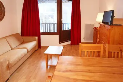 Image de Centre station, 5ème étage, vue pistes de ski, balcon, télévision, casier à ski, 30m², Les Orres