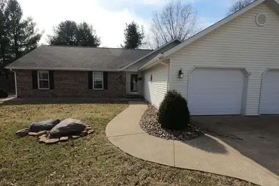 Image de 3-bedroom vacation home 10 minutes from Indiana University Bloomington
