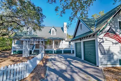 Image de Welcome to Black Rose a Great 4 Bedroom Family Home With Shoals club access