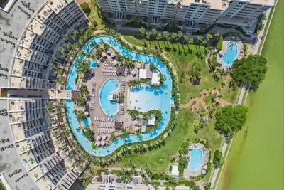 Image de Beach time! 700ft. Lazy River, Pools, Hot tubs too! at Destin West Pelican 303