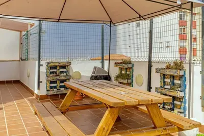 Image de Homeabout La Merced Apartment 23 (1br 1bt)