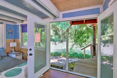Image de Tranquil + Cozy Yelm Cabin Along Nisqually River!