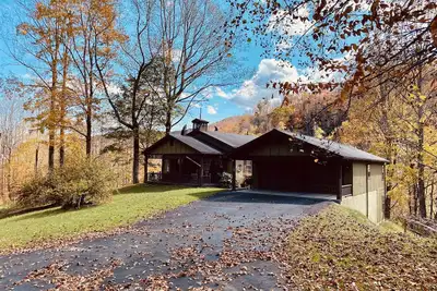 Image de Beech Mountain Chapel - Wow views and creek just minutes to Beech Mtn Ski Resort