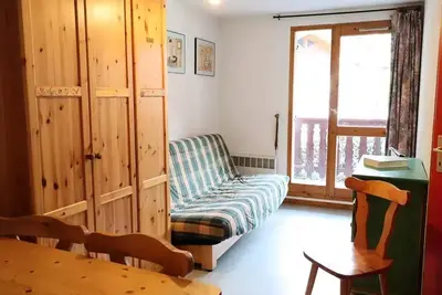 Image de Appartement pour 5 personnes avec vue sur le village et la roche Parstire