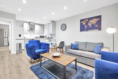 Image de 02 - Crown Place 2 Bedroom Luxury Apartment