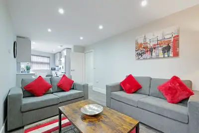 Image de 04 - Crown Place 3 Bedroom Luxury Apartment
