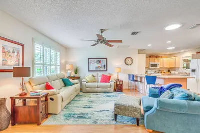 Image de Home in The Villages w/ Lanai & Private Hot Tub!