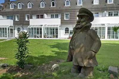 Image de Fewo Freya in der Ostseeresidenz Gendarm - Fewo_freya mit Wintergarten und GroĂźen Garten Nahe der