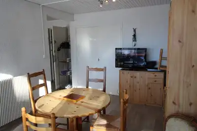 Image de Charmant T2 au pied des pistes avec équipements modernes à Chamrousse