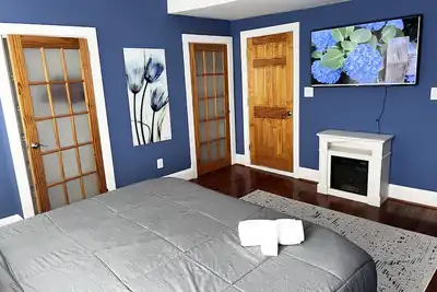 Image de Heart of the Museum District: Historic Renovated Logan Square Home