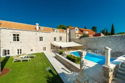 Image de Superb Paradise Villa in the Quiet Bay of Zaton