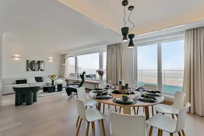 Image de Huswell - Panoramic seaview apartment in 't Zoute
