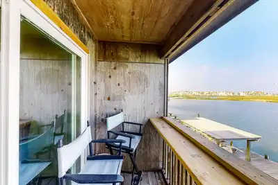 Image de Seascape waterfront villa with shared pool, central Ac, WiFi, and balcony