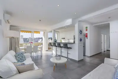 Image de Clube do Monaco Stunning Beachfront Apartment Overlooking Town