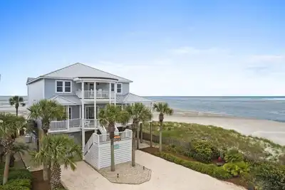 Image de Panoramic Oceanfront Views + Private Pool