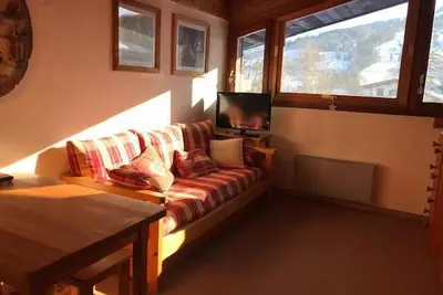 Image de 200m du centre station, 2ème étage, vue montagne, 21m², Combloux