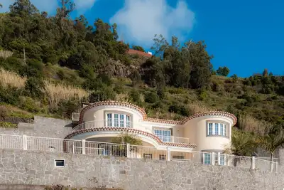 Image de Sunnyside Villa with private pool - 10 min from the beach!