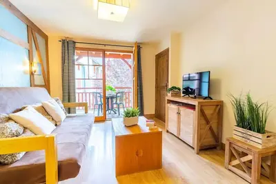 Image de Appartement centre-ville avec piscine  et sauna