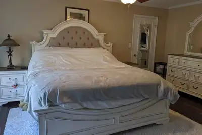 Image de Beautiful getaway house for Masters with tons of amenities!