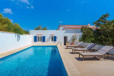 Image de Belle maison de vacances privée avec piscine privée, climatisation, Wifi, Tv, patio et parking