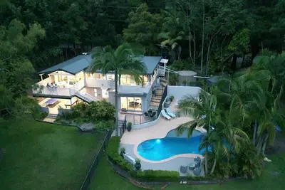 Image de 442 Martinsville Rd · Villa Nessa - Fri Check in 10am Sun check out 6pm