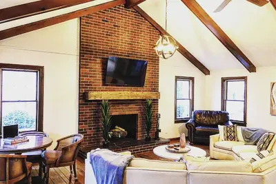 Image de 4 Bdrm Lake Lodge, Sleeps 12, Right In The Heart Of The Gotl Strip