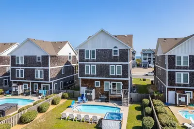 Image de South Fork Farms 10-Ocean Views, pool, hot tub, elevator & close to the beach!